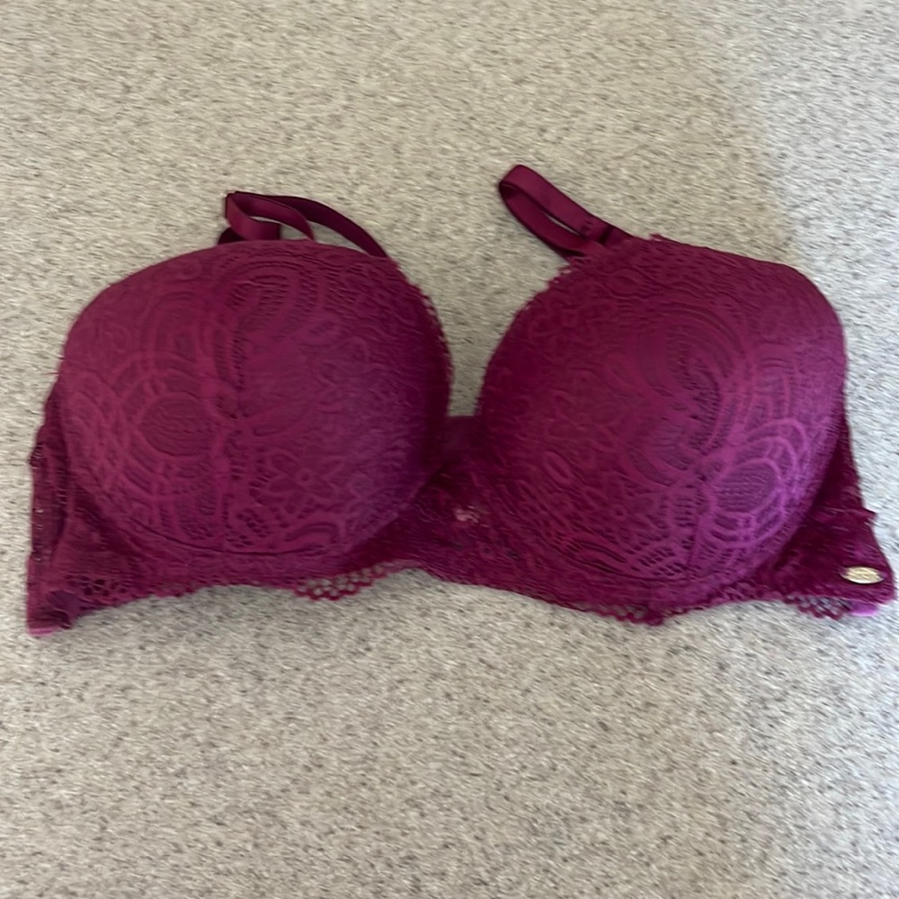 Jessica Simpson Bra